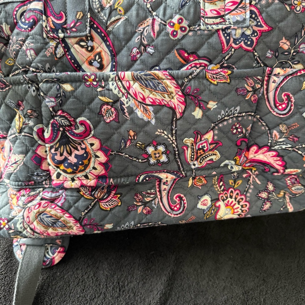 Floral Quilted Women's Bag - Gray and Pink - Picture 7 of 10